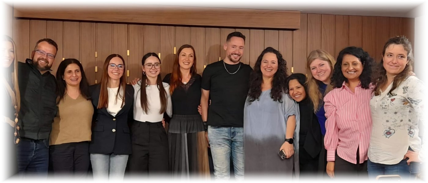 Equipo de faculty y coaches de Greatitute reunidos